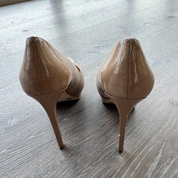 Jessica Simpson nude heels - Picture 4 of 9